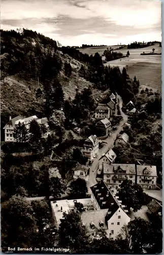 41936 - Deutschland - Bad Berneck im Fichtelgebirge , Blick v. Schloßturm auf Kurhotel , Mühle , Cafe Wallenrode - gelaufen