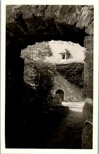 42122 - Deutschland - Bad Blankenburg , Thür. Wald , Burgruine Greifenstein , Eingang Burghof - nicht gelaufen