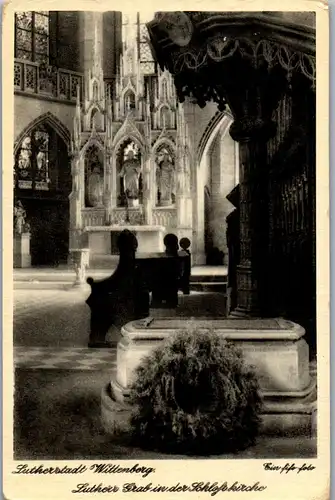 42829 - Deutschland - Wittenberg , Lutherstadt , Luther's Grab in der Schlosskirche - nicht gelaufen
