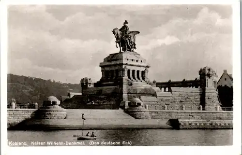 42966 - Deutschland - Koblenz , Kaiser Wilhelm Denkmal , Das Deutsche Eck - nicht gelaufen