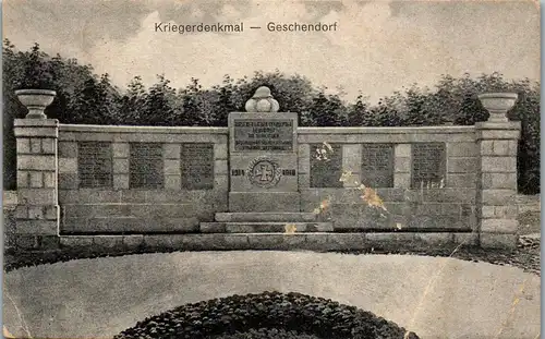 43040 - Deutschland - Geschendorf , Kriegerdenkmal - gelaufen