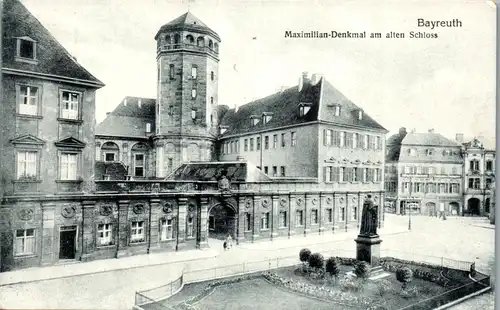 43104 - Deutschland - Bayreuth , Maximilian Denkmal am alten Schloss - nicht gelaufen