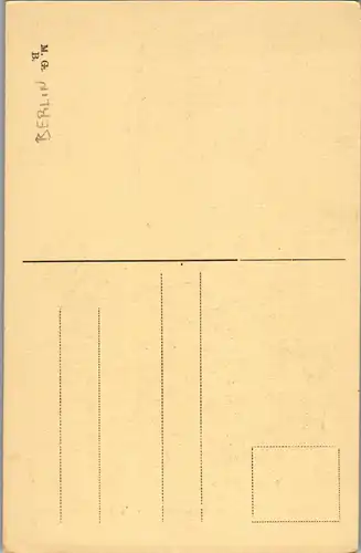 44207 - Deutschland - Berlin , Amazone an der Nationalgalerie - nicht gelaufen