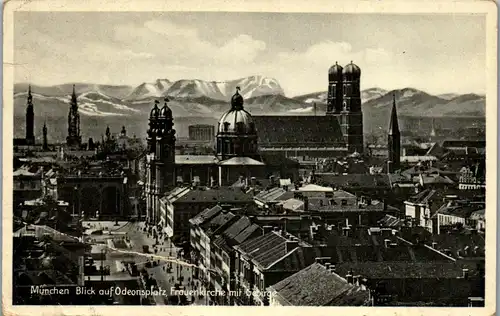 44545 - Deutschland - München , Blick auf Odeonsplatz , Frauenkirche mit Gebirge - gelaufen 1936
