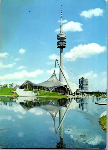 45326 - Deutschland - München , Olympiapark , Schwimmhalle mit Olympiaturm - gelaufen 1972
