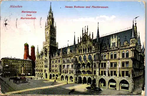 45641 - Deutschland - München , Marienplatz , Mariensäule , Neues Rathaus u. Fischbrunnen - gelaufen 1938