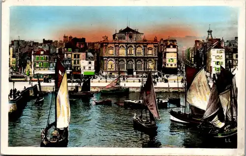 45776 - Frankreich - Le Havre , L'Anse des Pilotes , Le Musee et la Rue de Paris - gelaufen