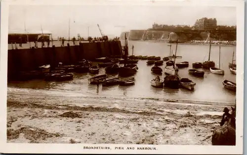 45830 - Großbritannien - Broadstairs , Pier and Harbour - gelaufen 1924