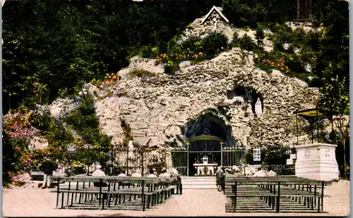 45906 - Niederösterreich - Klosterneuburg , Maria Gugging , Lourdesgrotte im Wienerwald - gelaufen