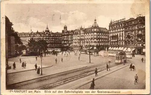 45907 - Deutschland - Frankfurt am Main , Blick auf den Bahnhofsplatz von der Gneisenaustrasse - gelaufen 1933