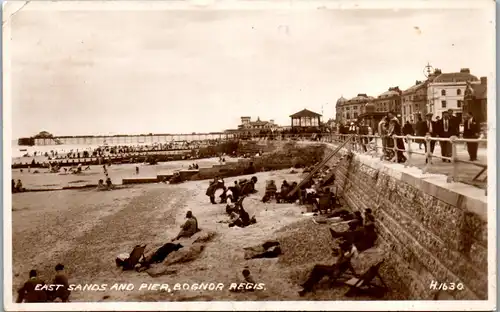 46003 - Großbritannien - Bognor Regis , East Sands and Pier - gelaufen 1948