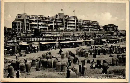 46066 - Niederlande - Scheveningen , Strand met Grand Hotel - gelaufen 1932