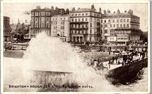46257 - Großbritannien - Brighton , Rough Sea and Royal Albion Hotel - gelaufen 1918