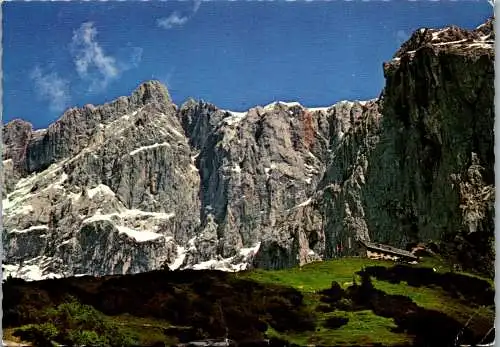 46606 - Steiermark - Dachstein , Dachsteinsüdwandhütte mit Dirndln - gelaufen 1971