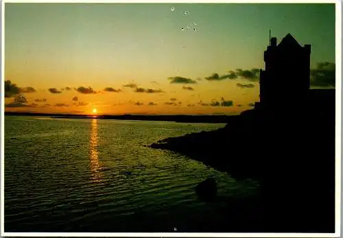 46904 - Irland - Galway , Dunguaire Castle , On the West Coast , Evening - gelaufen