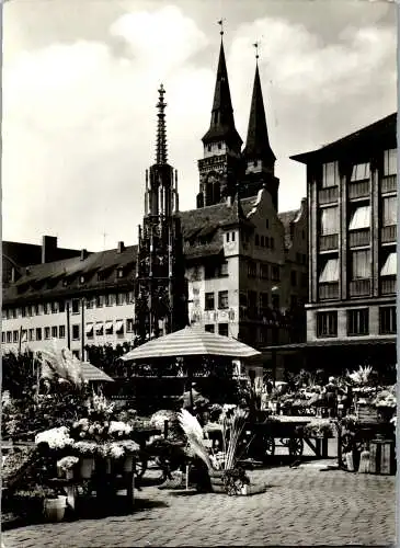 47847 - Deutschland - Nürnberg , Schöner Brunnen , l. beschädigt - gelaufen 1969