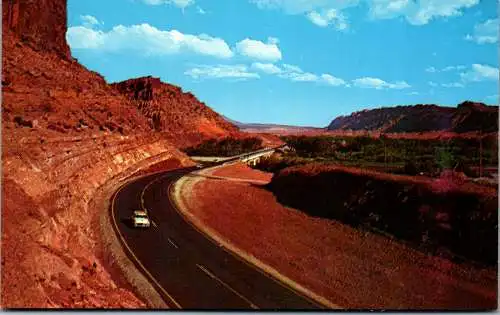 48209 - USA - Moab , Highway 160 crosses the Colorado River , Utah - nicht gelaufen