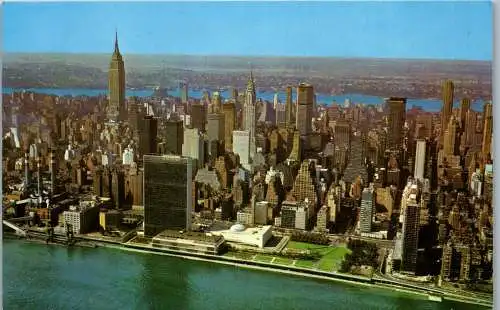 48222 - USA - New York  , United Nations Building with East River , Empire State Building , Pan Am - nicht gelaufen