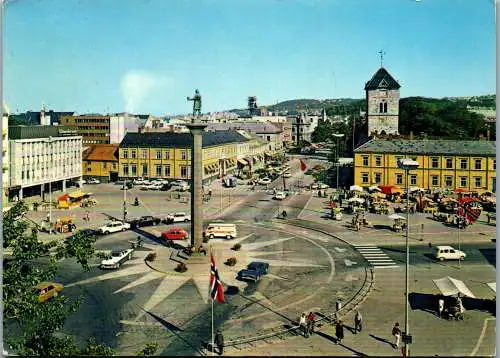 48289 - Norwegen - Trondheim , Utsikt over torget med statuen av Olav Tryggvasson - gelaufen 1972