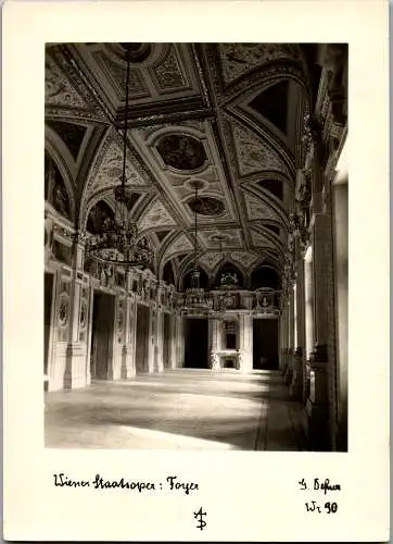 48342 - Wien - Vienna , Staatsoper , Foyer - gelaufen