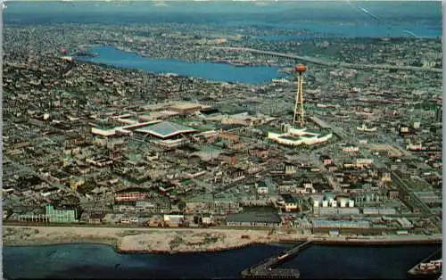 48499 - USA - Seattle , Seatle Center Space Needle and Coliseum , Washington - gelaufen 1970
