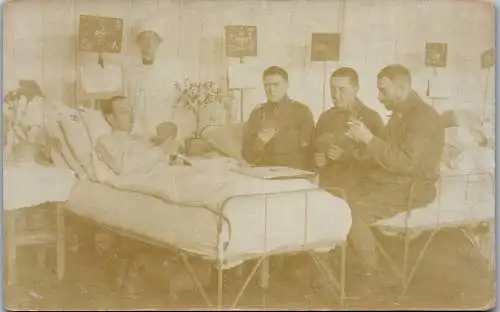 48618 - Militaria - Aufnahme , Krankenhaus , Uniform - nicht gelaufen 1918