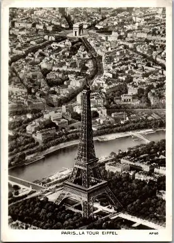 48967 - Frankreich - Paris , La Tour Eiffel - gelaufen 1942