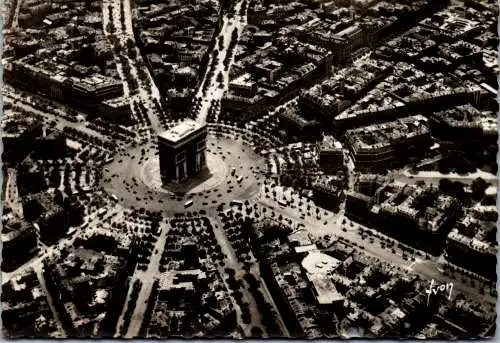 48970 - Frankreich - Paris , L'Arc de Triomphe et Place de l'Etoile - gelaufen