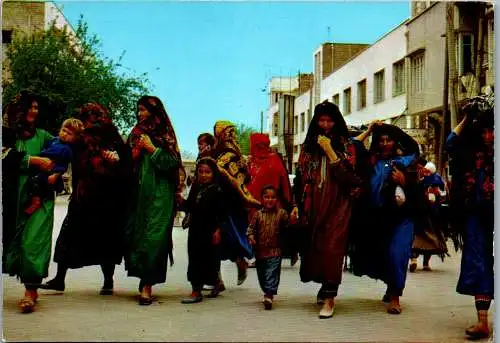 50421 - Iran - Gombad Kavoos , Gonbad-e Kavus , Some Woman - nicht gelaufen 1972