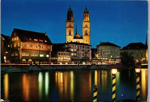 50575 - Schweiz - Zürich , Grossmünster und Zunfthäuser bei Nacht  - gelaufen 1972