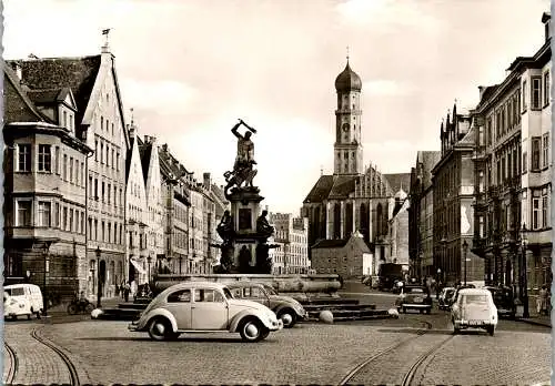 51849 - Deutschland - Augsburg , Herkulesbrunnen mit St. Ulrich und Afra , VW Käfer - gelaufen 1961