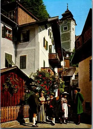 52648 - Oberösterreich - Hallstatt , Gedeckte Stiege , Tracht - gelaufen