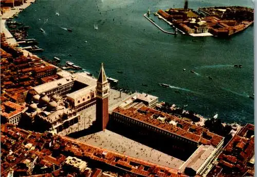 53818 - Italien - Venedig , Piazza S. Marco - gelaufen 1964