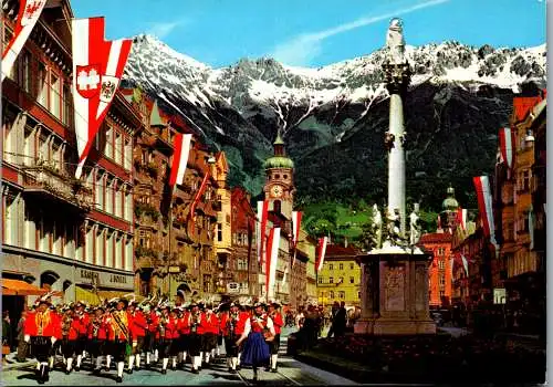 53963 - Tirol - Innsbruck , Maria Theresienstrasse mit Wiltener Stadtmusikkapelle - gelaufen 1989