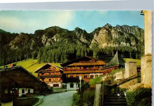 54047 - Tirol - Alpbach , Dorfplatz - gelaufen