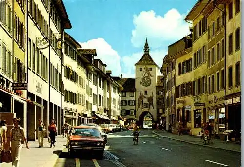 55045 - Schweiz - Liestal , Rathausstrasse mit Obertor - gelaufen