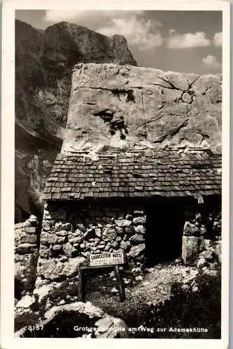 55378 - Oberösterreich - Dachstein , Grobgesteinhütte am Weg zur Adamekhütte , Grobgestein Hütte