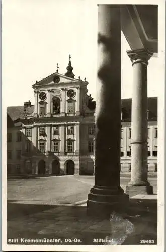 55647 - Oberösterreich - Kremsmünster , Stift , Stiftshof - gelaufen 1930