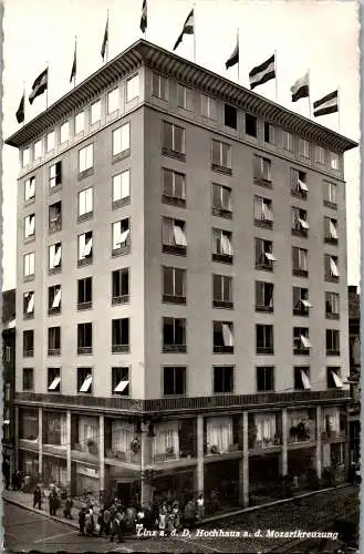 55687 - Oberösterreich - Linz , Hochhaus an der Mozartkreuzung - gelaufen 1956