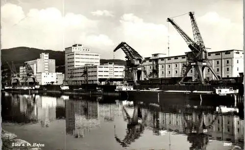 55688 - Oberösterreich - Linz , Hafen - gelaufen 1963