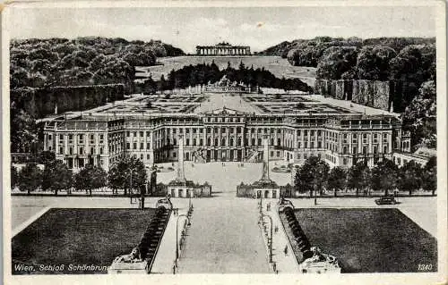 55962 - Wien - Schönbrunn , Schloß Schönbrunn - gelaufen