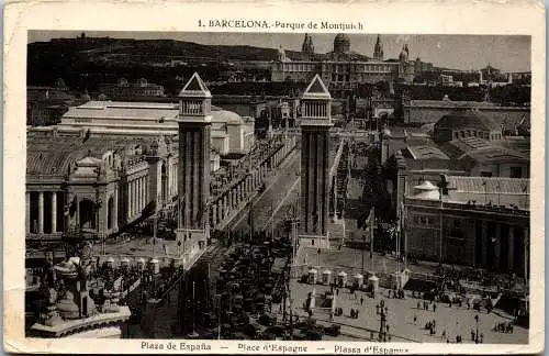 56291 - Spanien - Barcelona , Parque de Montjuich , Plaza de Espana , l. beschädigt - gelaufen 1933