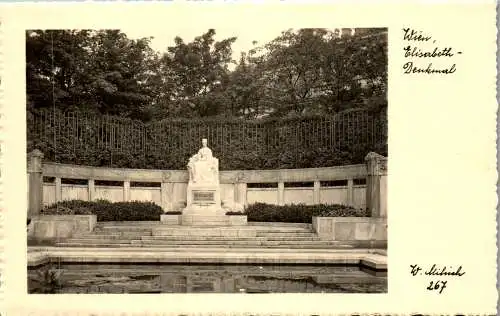 56376 - Wien - Wien , Elisabeth Denkmal - nicht gelaufen