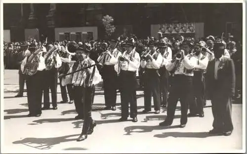 56490 - Tracht - Tschechien , Personen , Musikkapelle in Tracht - nicht gelaufen 1953