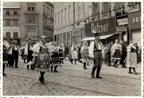 56547 - Tracht - Tschechien , Personen in Tracht -  1954