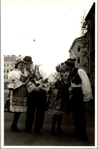 56548 - Tracht - Tschechien , Personen in Tracht