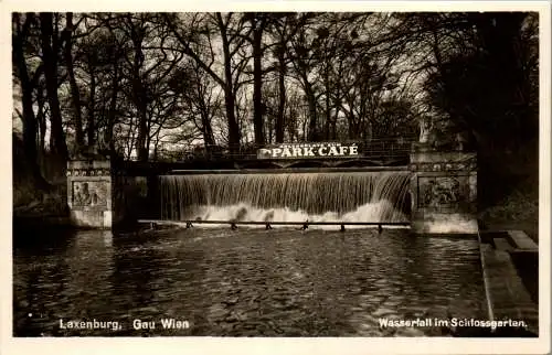 56643 - Niederösterreich - Laxenburg , Gau Wien , Wasserfall im Schlossgarten , Park Cafe - nicht gelaufen 1942