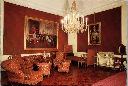 57334 - Wien - Schönbrunn , Schloß Schönbrunn , Schlafzimmer vom Kaiser Franz Joseph I - nicht gelaufen