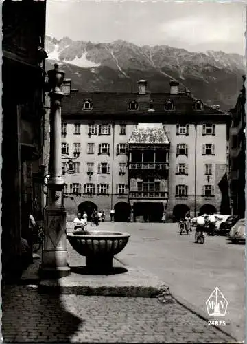 57709 - Tirol - Innsbruck , Goldenes Dachl gegen die Nordkette - gelaufen 1961