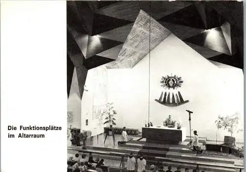 58225 - Kirchen - Traunstein , Funktionsplätze im Altarraum - gelaufen